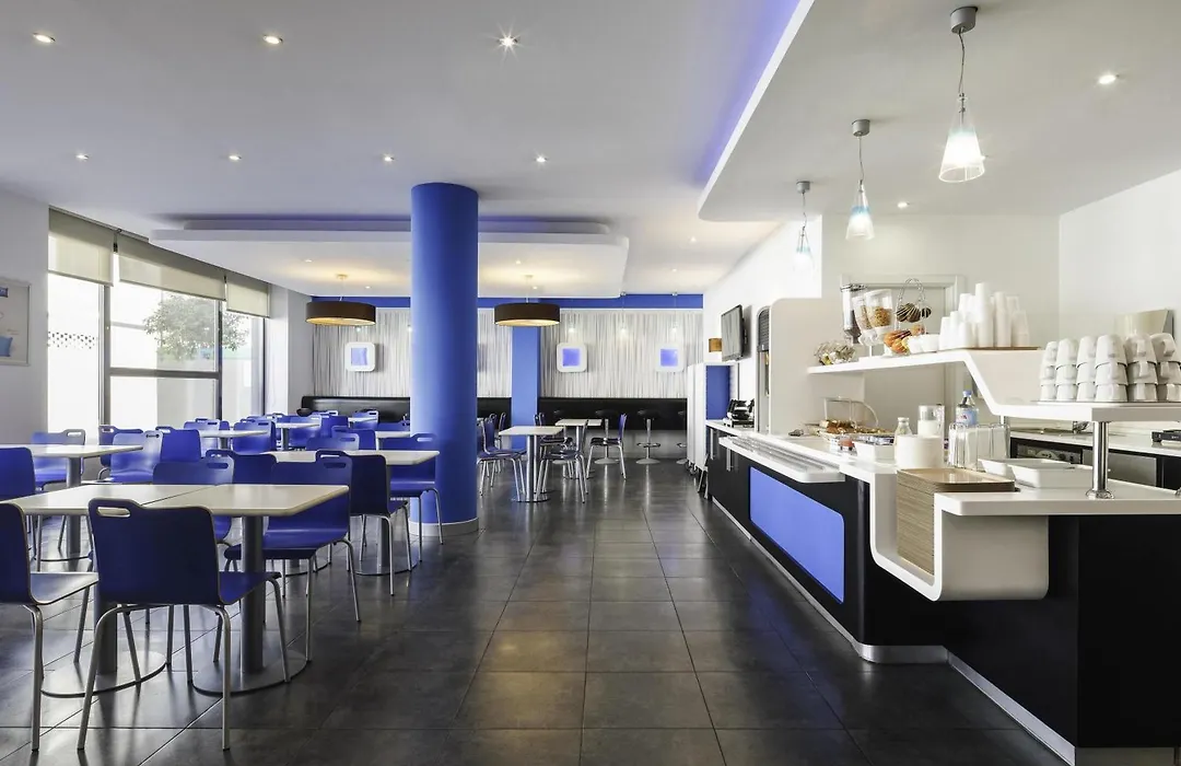 Ibis Budget Malaga Centro-1