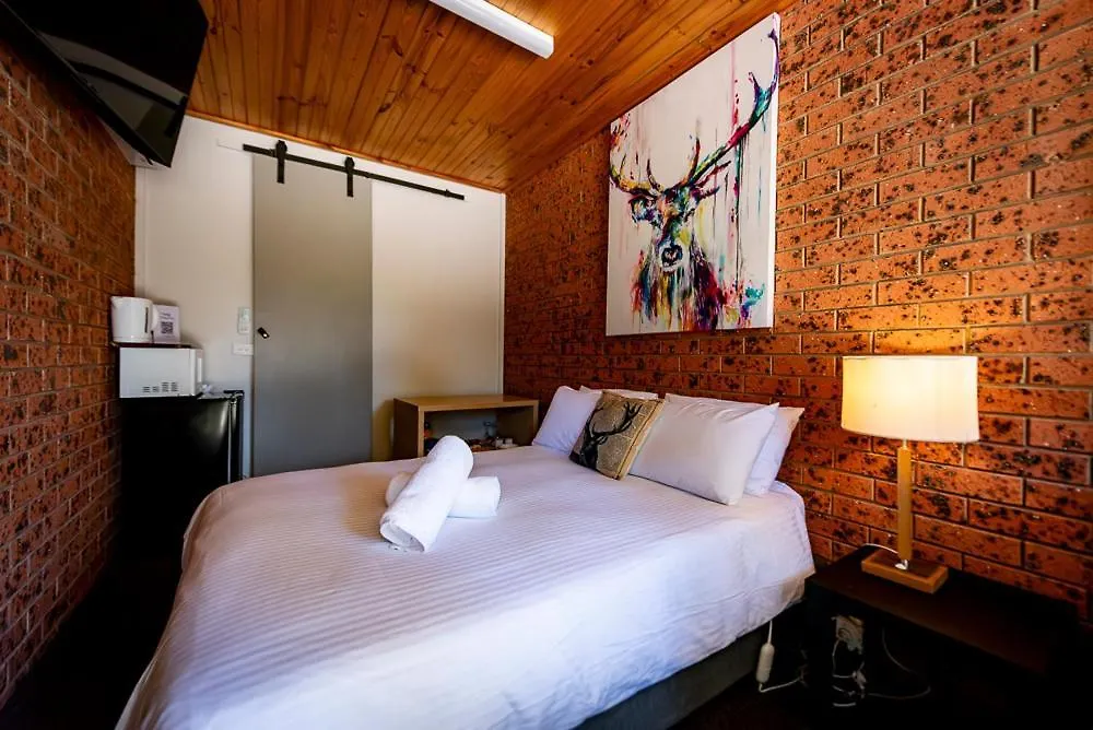 Merrijig Motor Inn-1