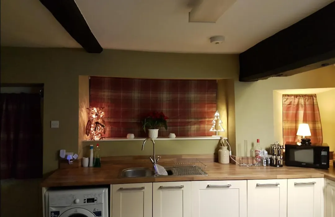 Roosecote Guest House-1