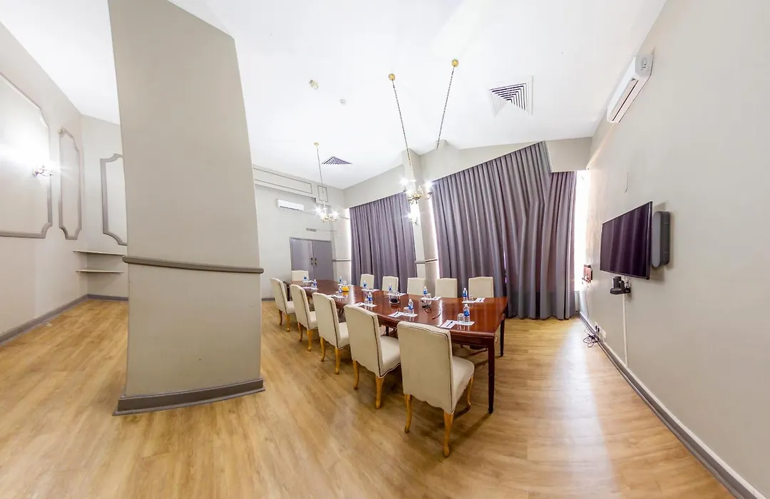 Cresta Jameson Hotel-1
