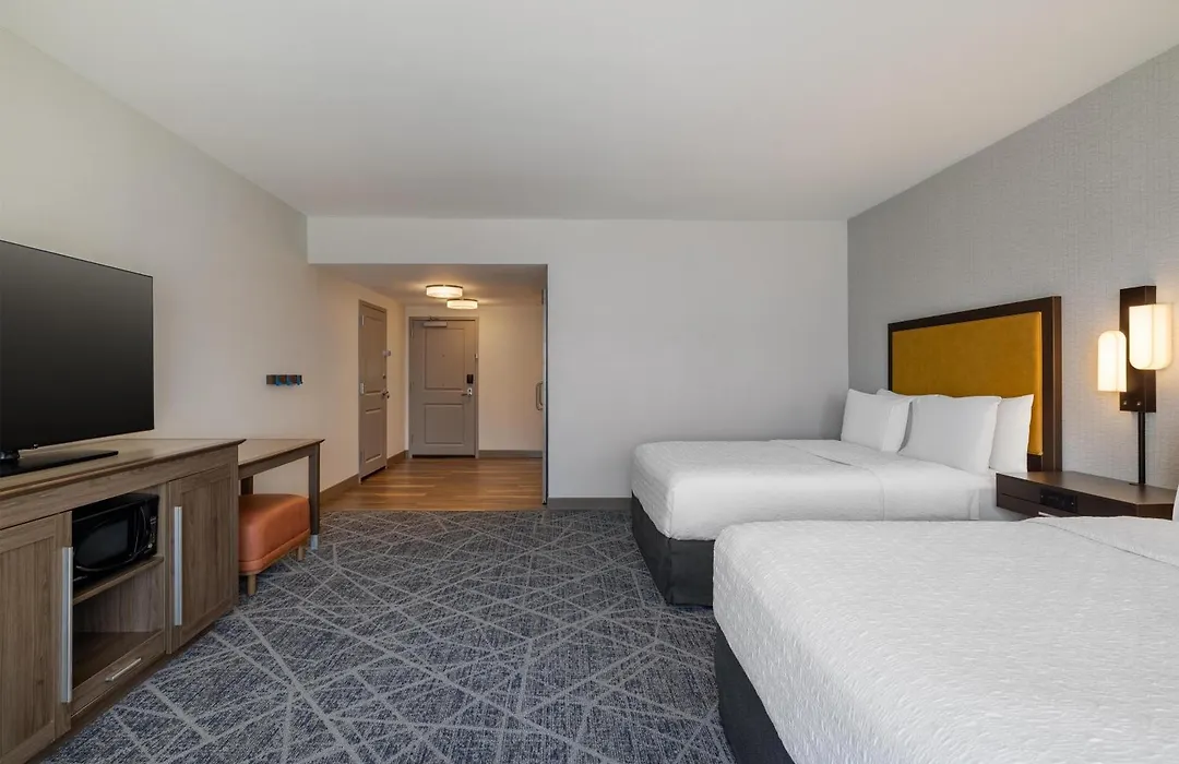 Hampton Inn & Suites West Des Moines Mill Civic-1