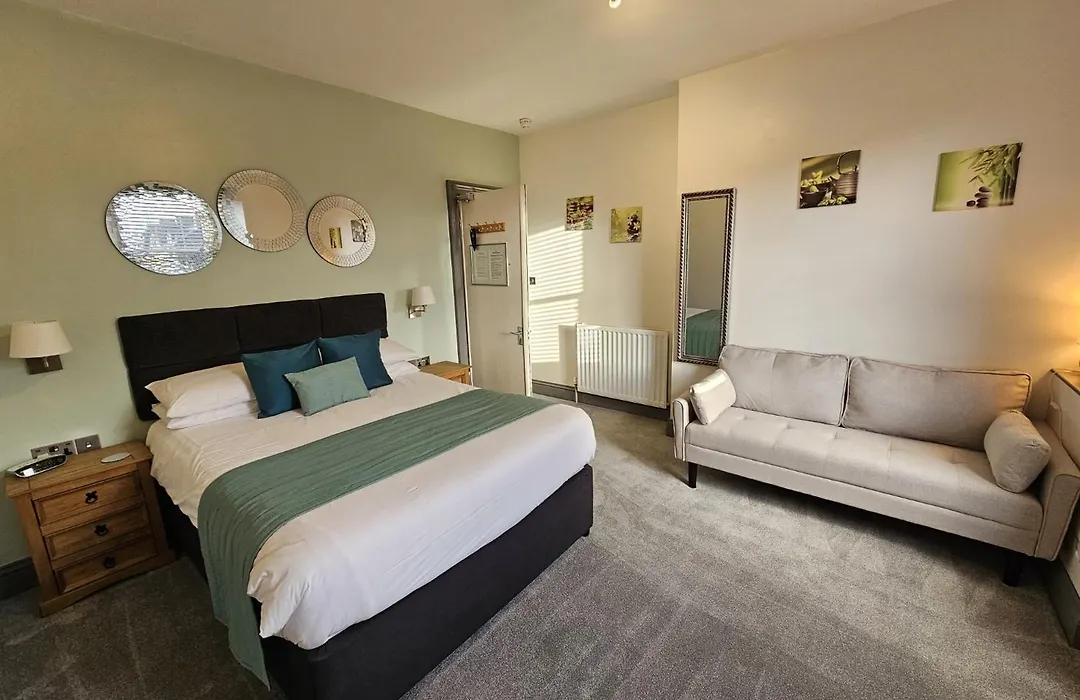 Compston House B & B-1