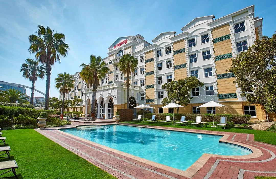 Stayeasy Century City-1