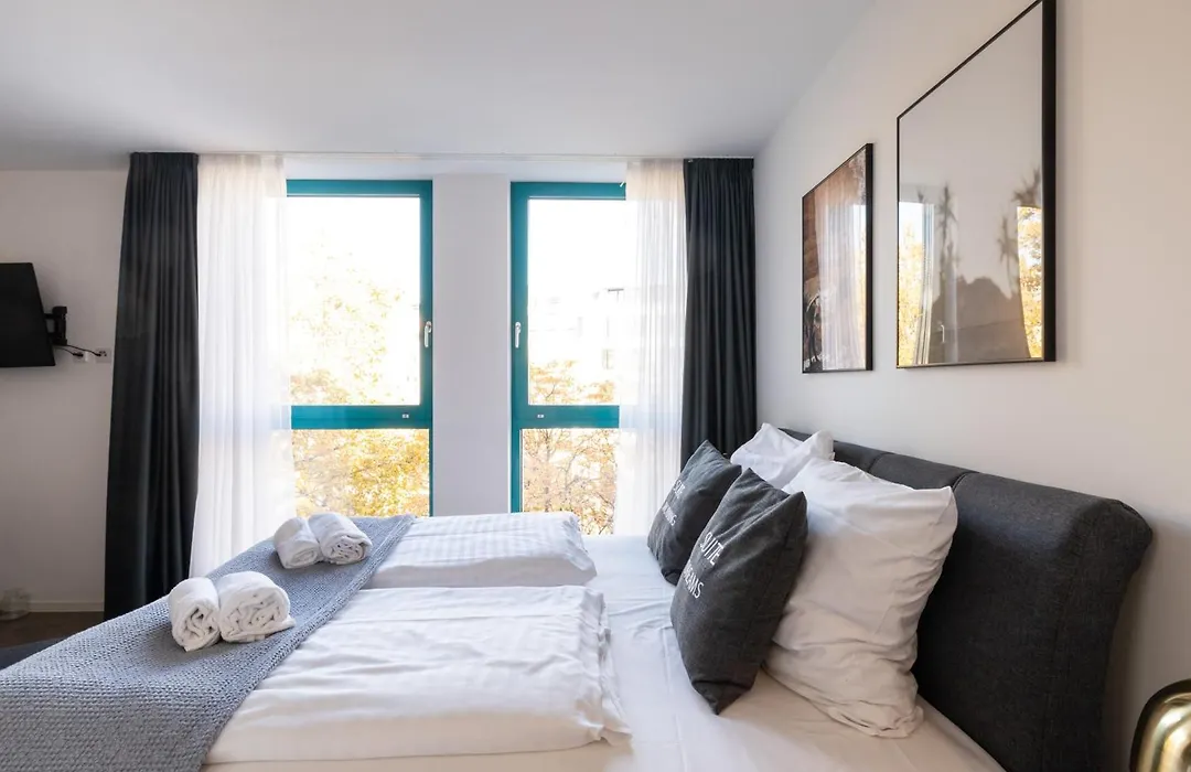 Limehome Koeln Friesenplatz - Digital Access-1