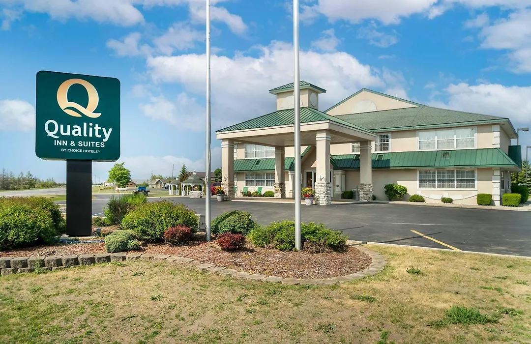 Quality Inn & Suites Manistique-1