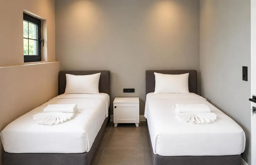 Juglans Suites-1