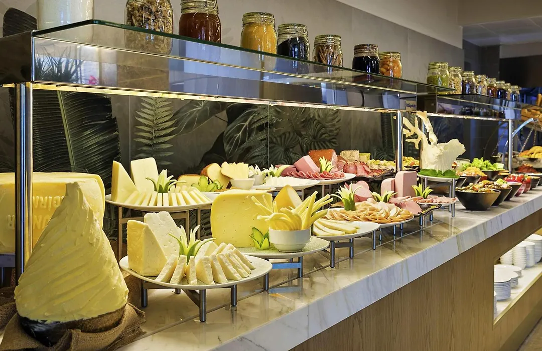 Movenpick Living Istanbul Camlivadi-1
