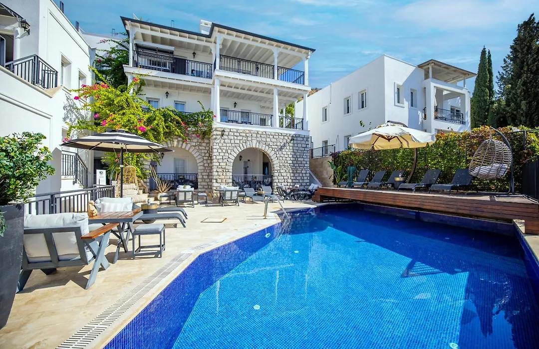 Noa Suite Hotel Only Adult-1