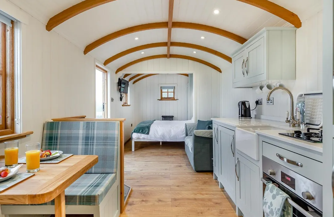 Beacon Shepherd Huts-1