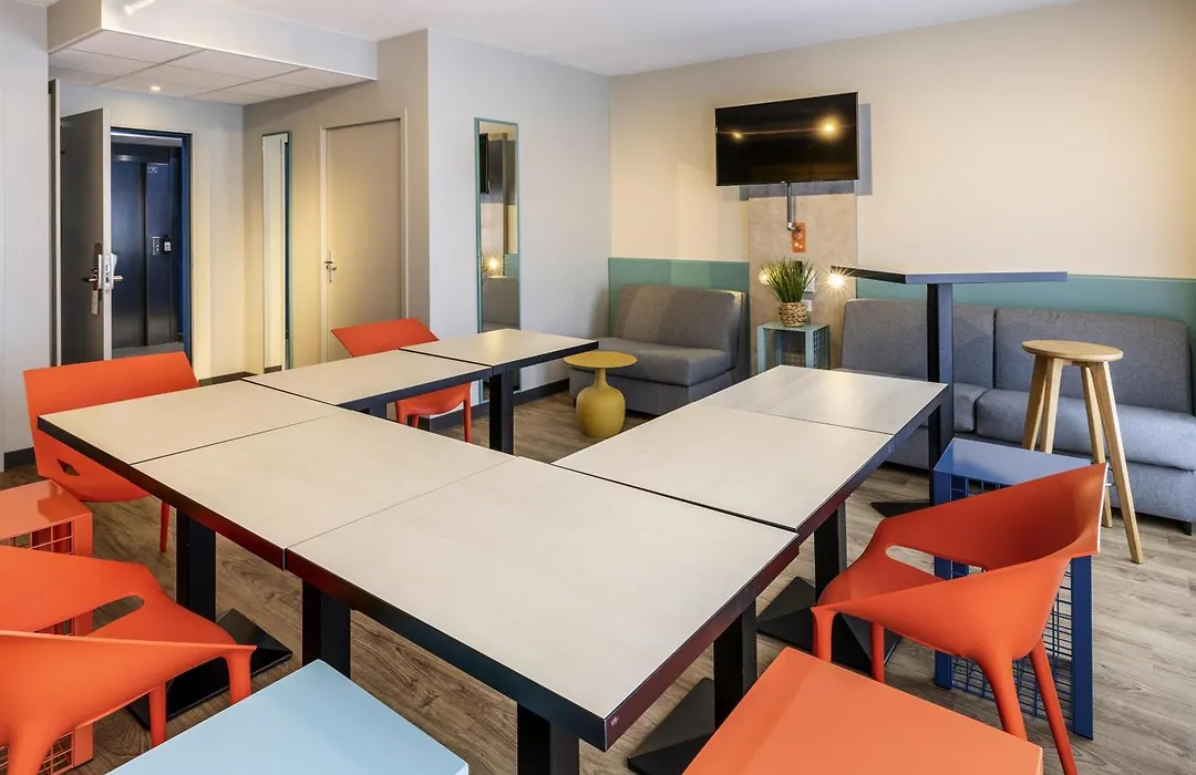Ibis Budget Millau Viaduc-1