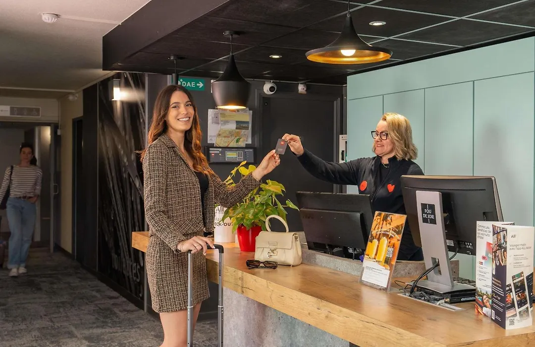 Ibis Orange Centre Echangeur A7 A9-1