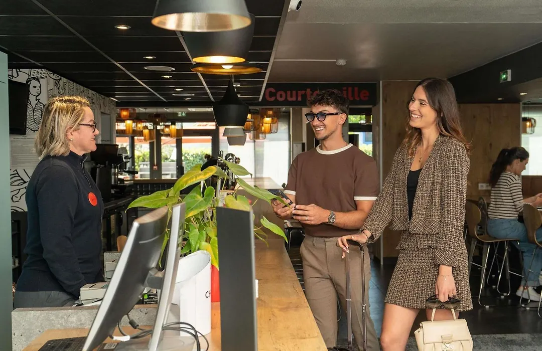 ibis Orange Centre Echangeur A7 A9-1