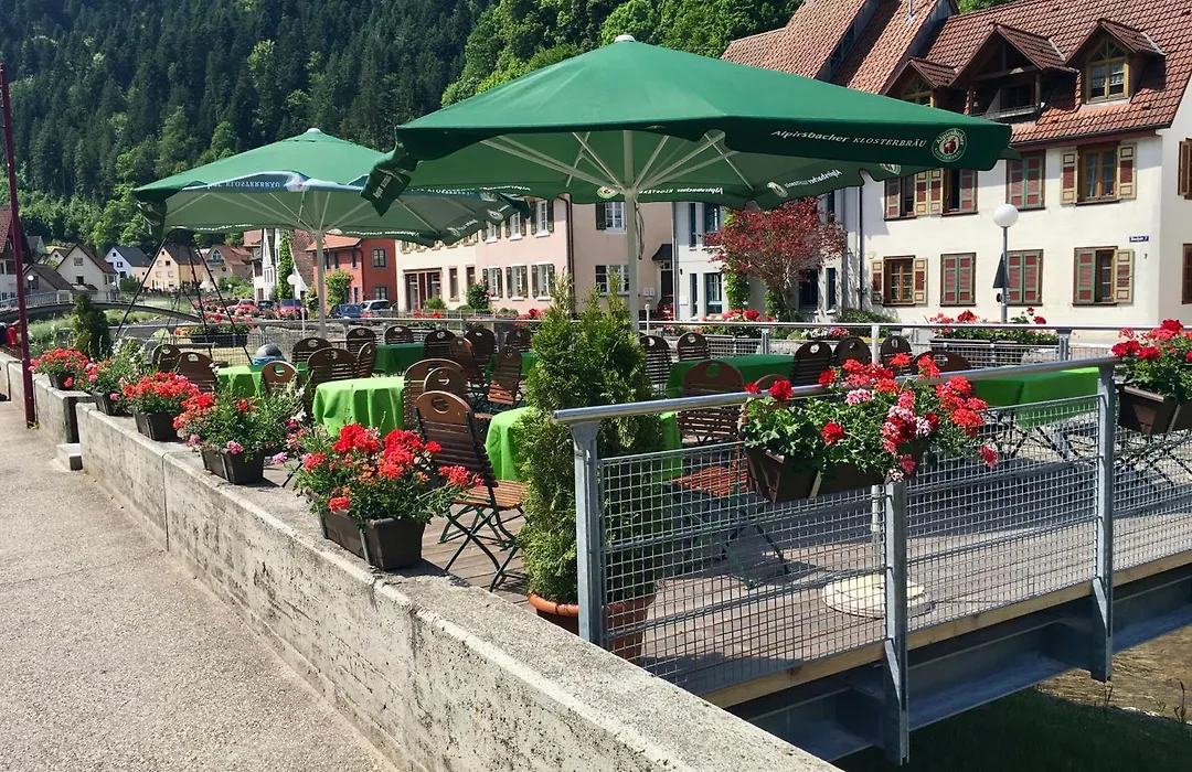 Zur alten Brücke-1