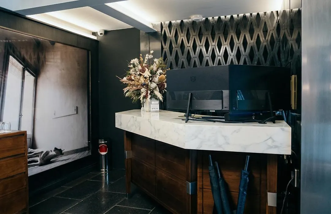 Hippodrome Hotel (Adults Only)-1