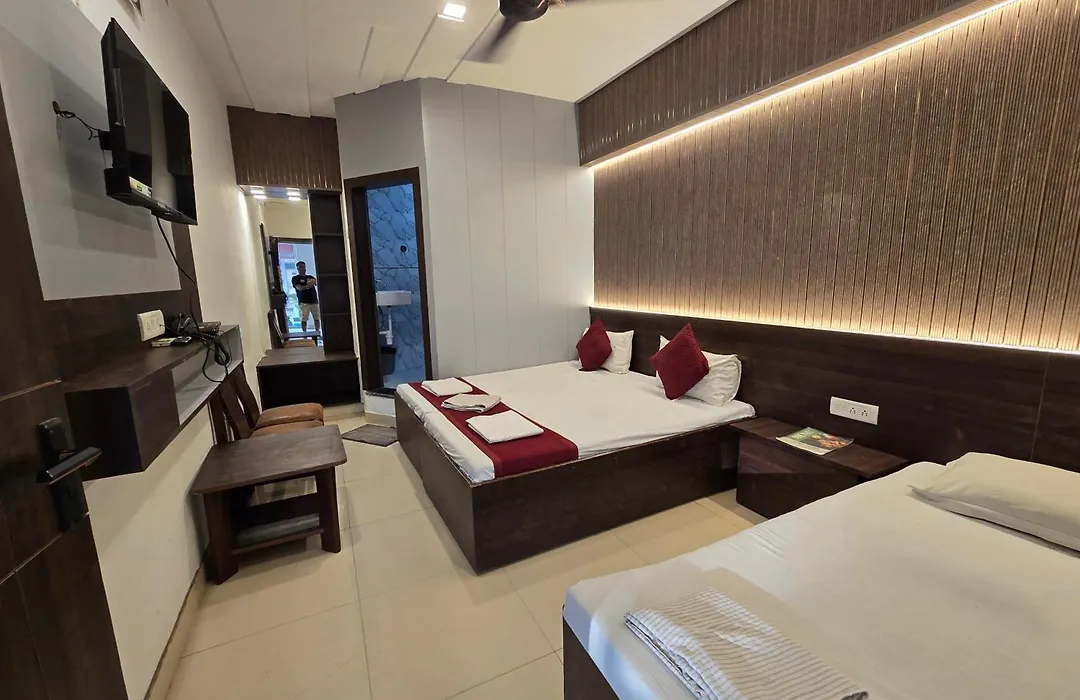 Hotel Vrindavan-1