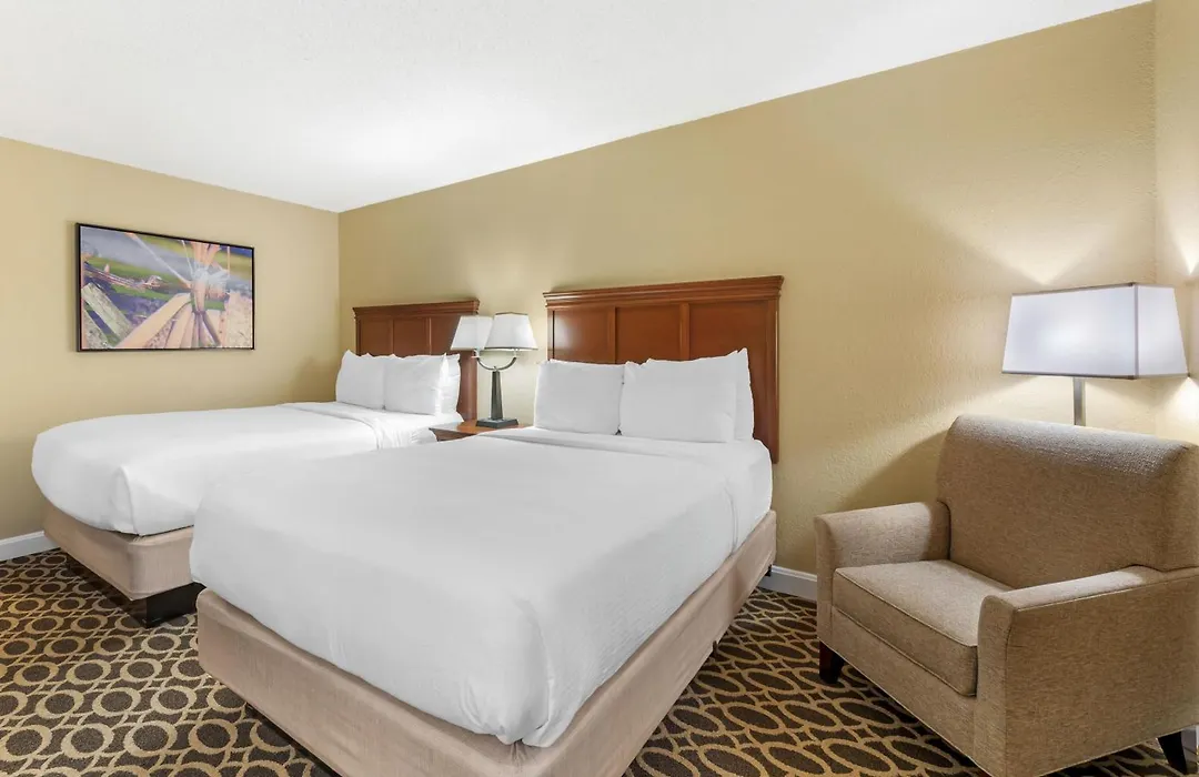 Best Western Plus Wooster Hotel & Conference Center-1
