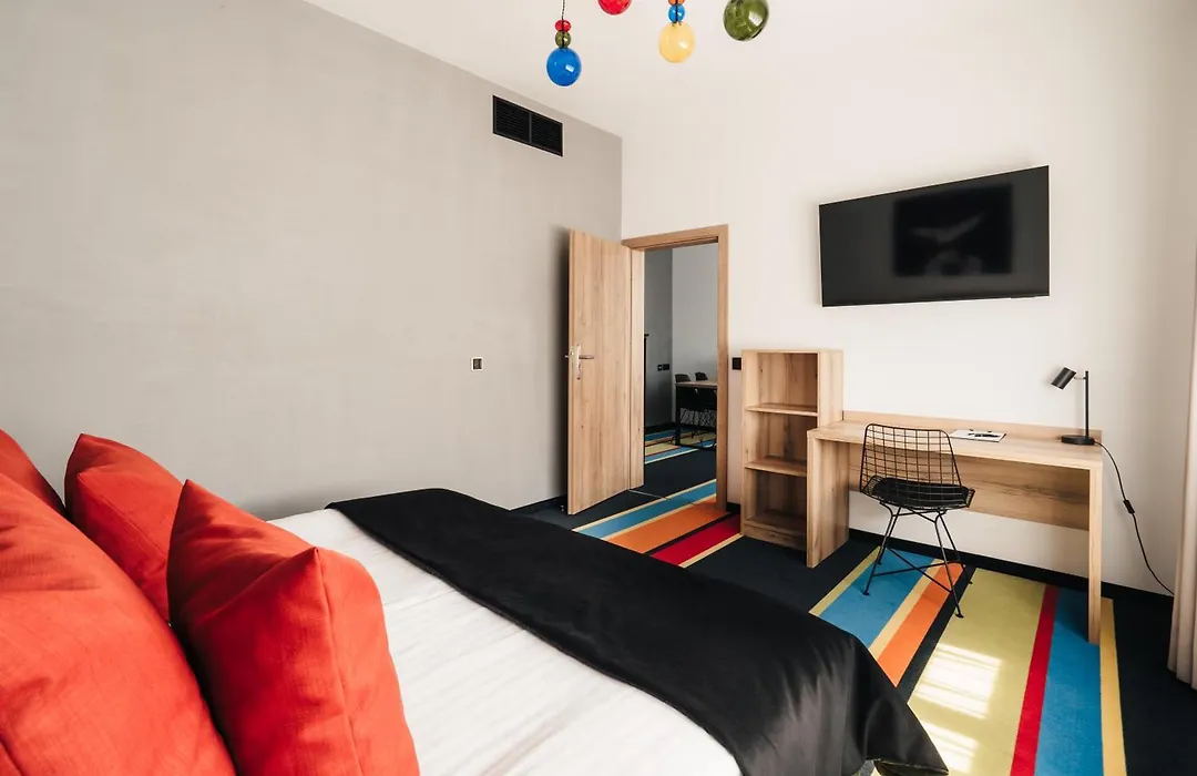 Hotel Polonez-1