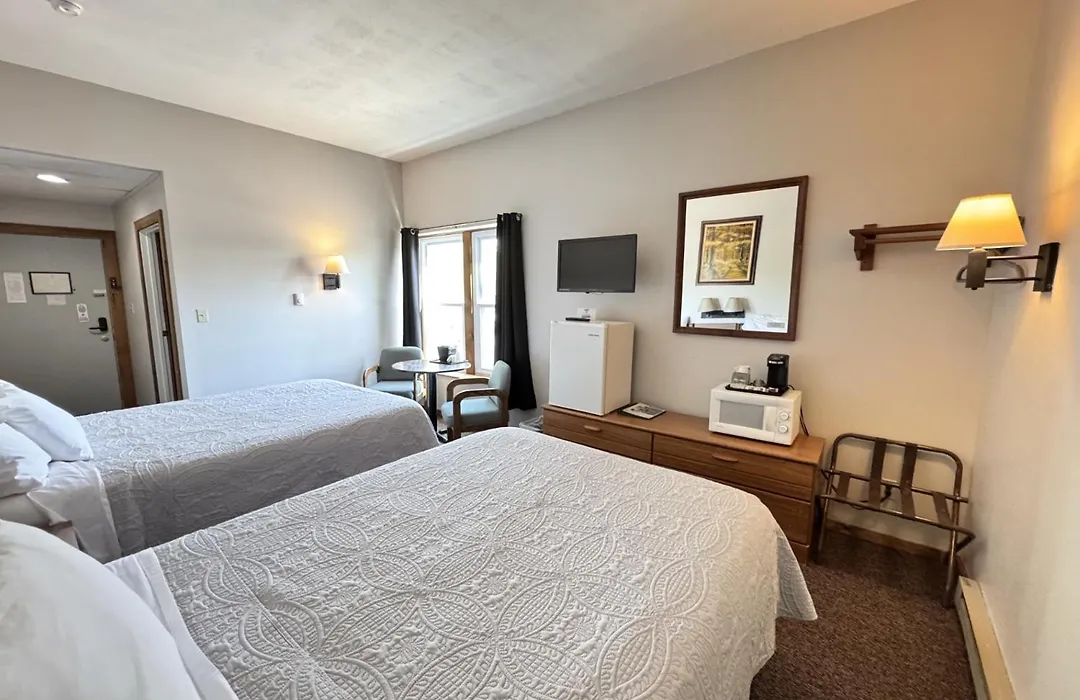 Lake Ontario Motel & Inn-1