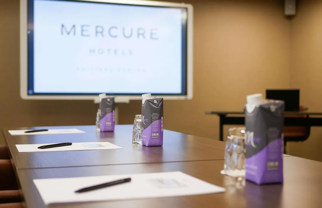 Mercure Poitiers Centre-1