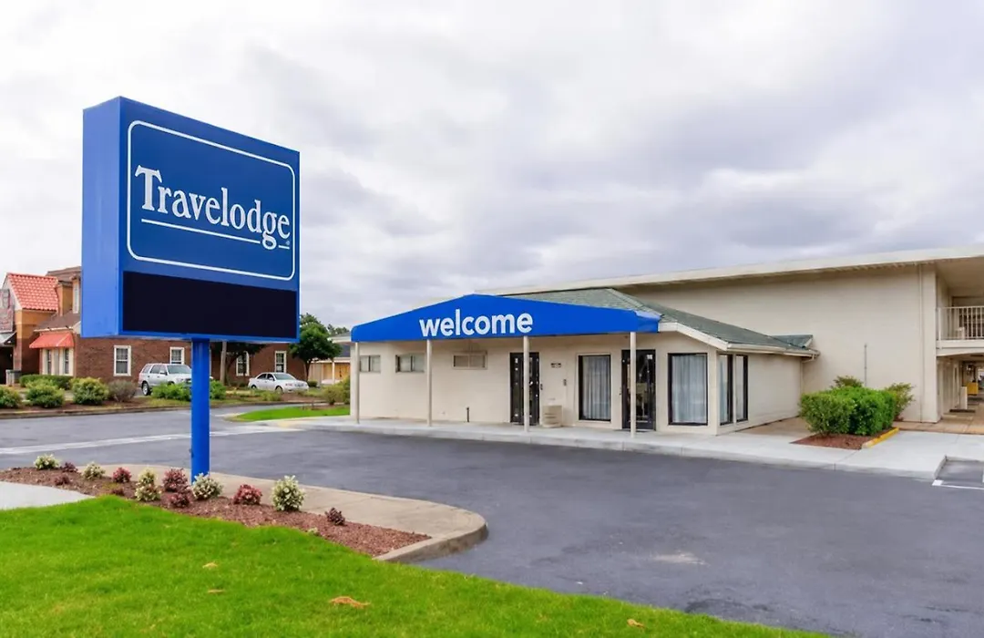 Travelodge By Wyndham Norfolk Airport-1