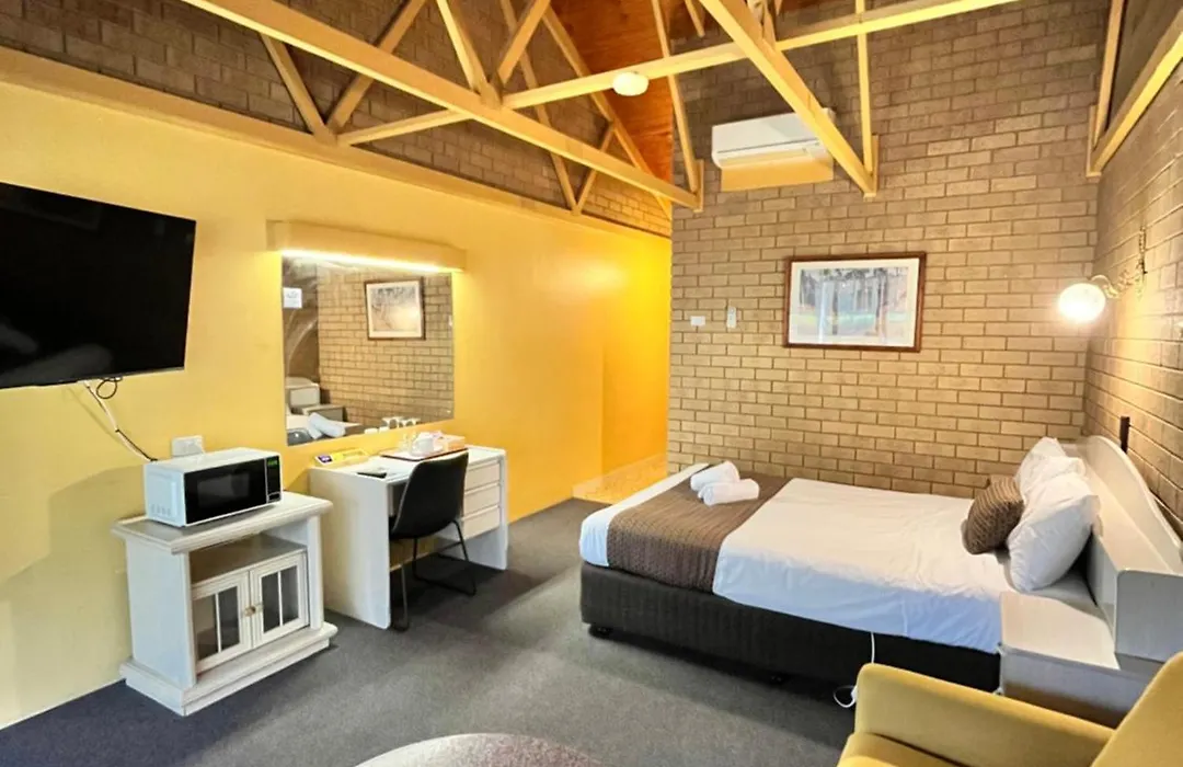 High Country Motor Inn Bright-1