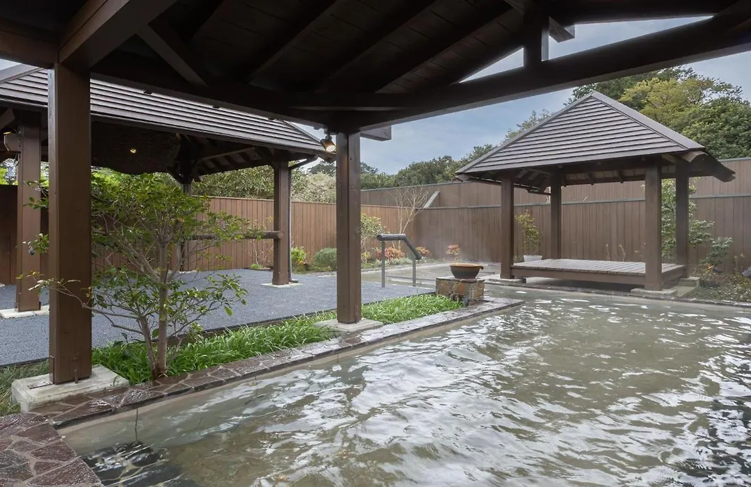 Wan Wan Paradise Izukogen-1