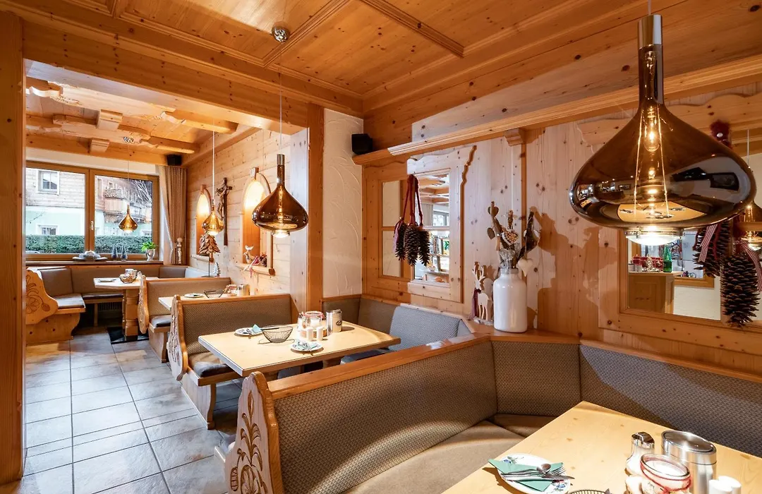 Hotel Theresia Garni-1