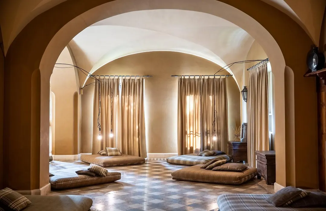 Qc Grand Hotel Roma-1