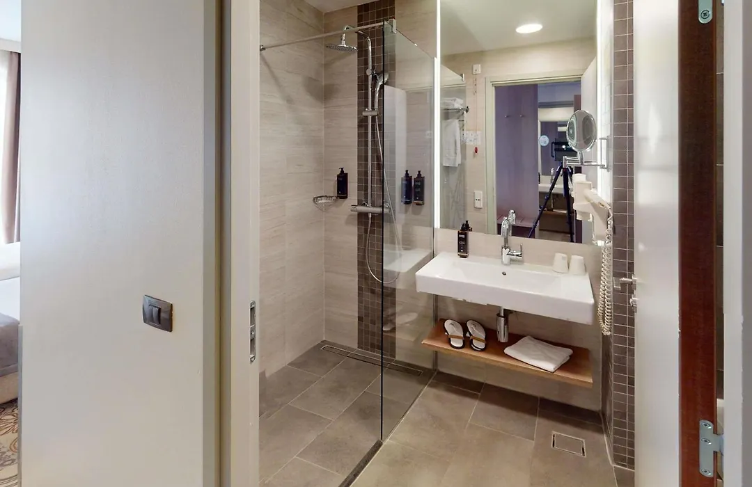 Mercure Bucharest City Center-1