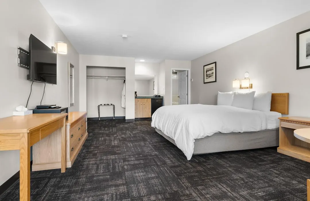 The Lodge At Arrow Lakes-1