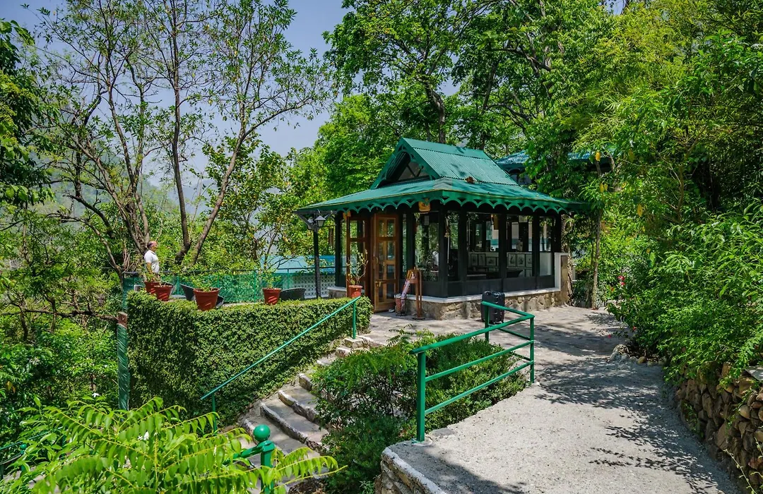 Neemrana'S Glasshouse On The Ganges-1