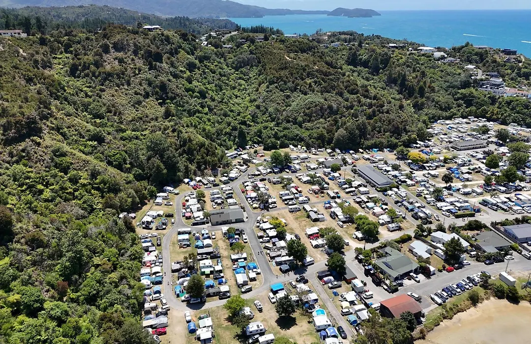 Kaiteriteri Recreation Reserve Cabins-1