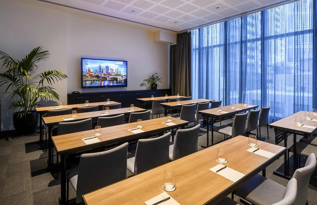 Novotel Melbourne Central-1