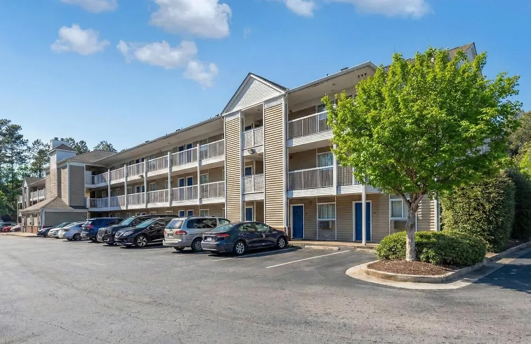 Intown Suites Extended Stay Atlanta Ga - Jonesboro-1