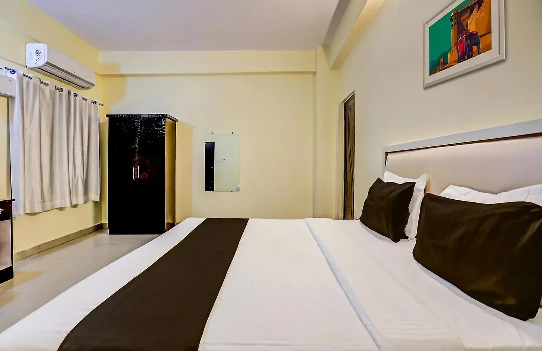 Super Hotel O Hyderabad Gate Iit Bhu-1