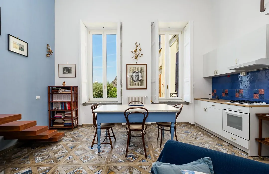 De Vivo Realty - Coco'S Apartments-1