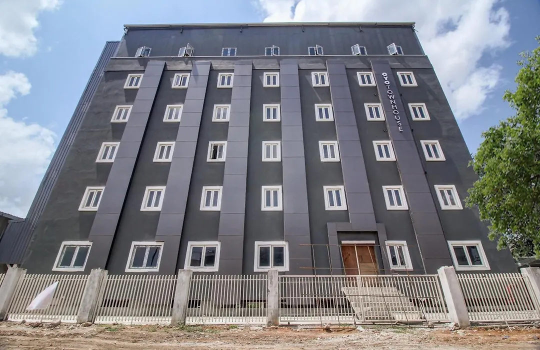 Super Townhouse Rcc Majestic 397 Lb Nagar-1