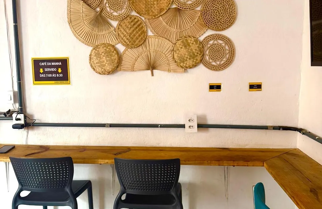Pinheiros Hostel&Food-1
