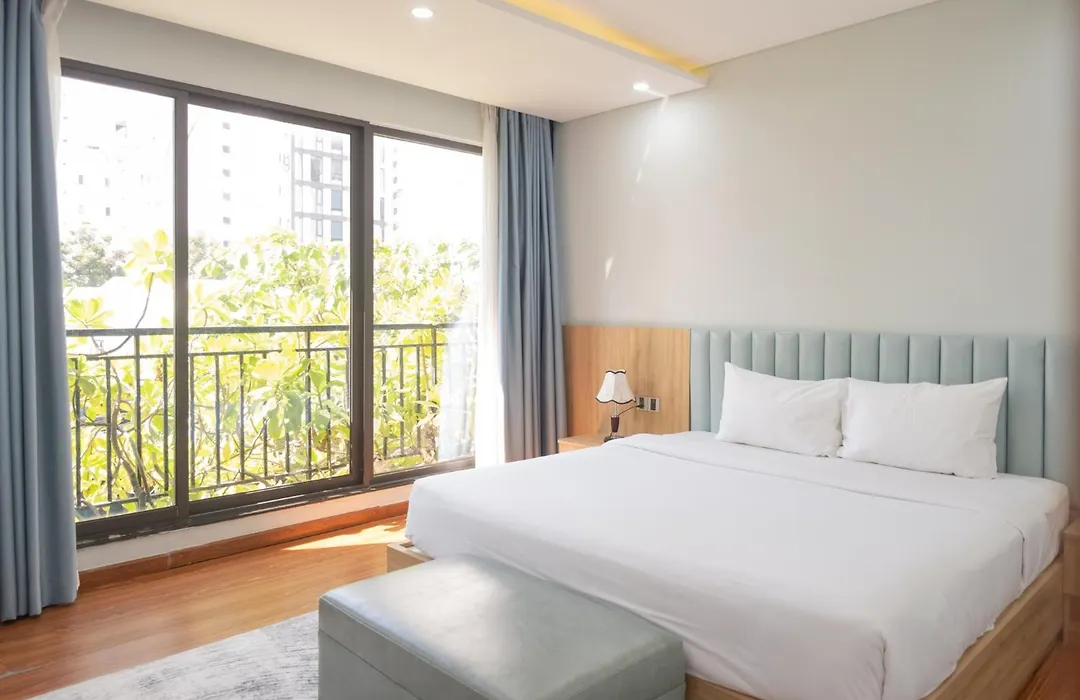 Hummer Hotel & Apartment Da Nang Beach-1