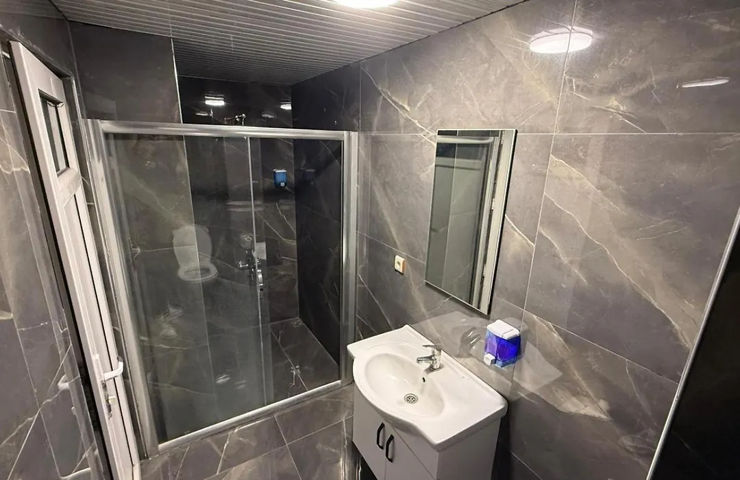 Grand Black Hotel-1