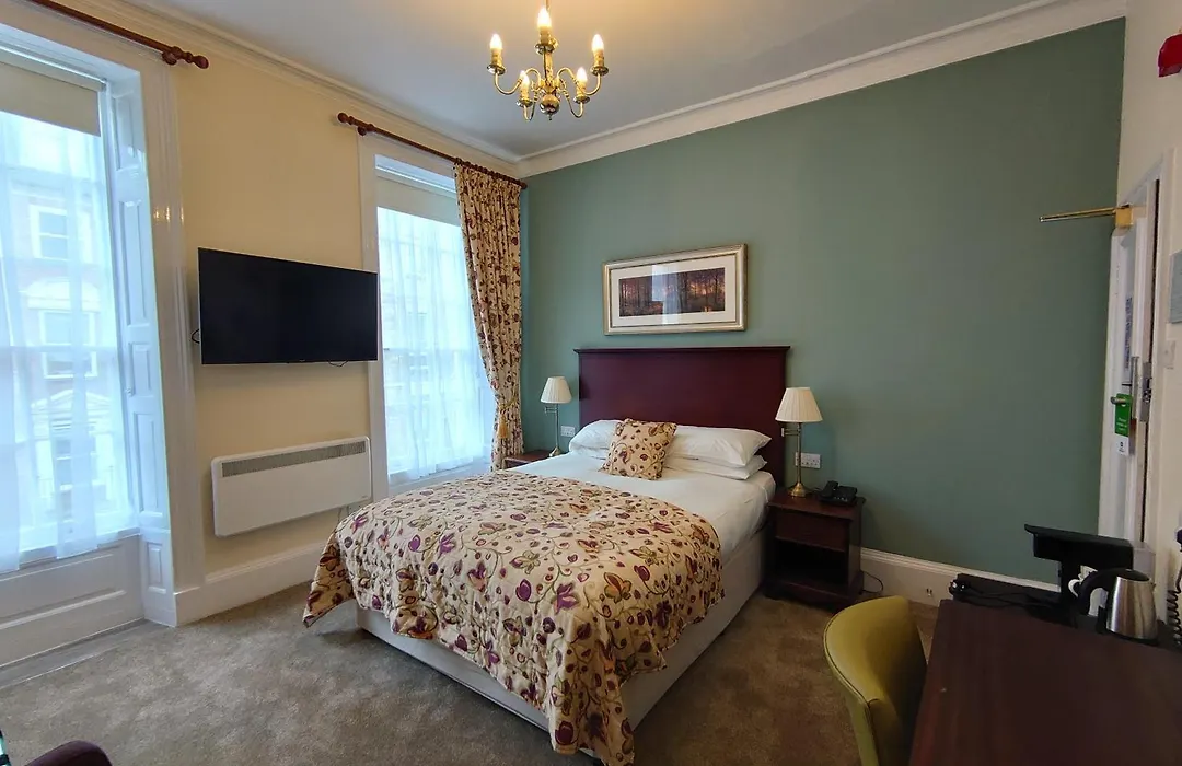 Sleeping Bear Hotels Dorchester-1