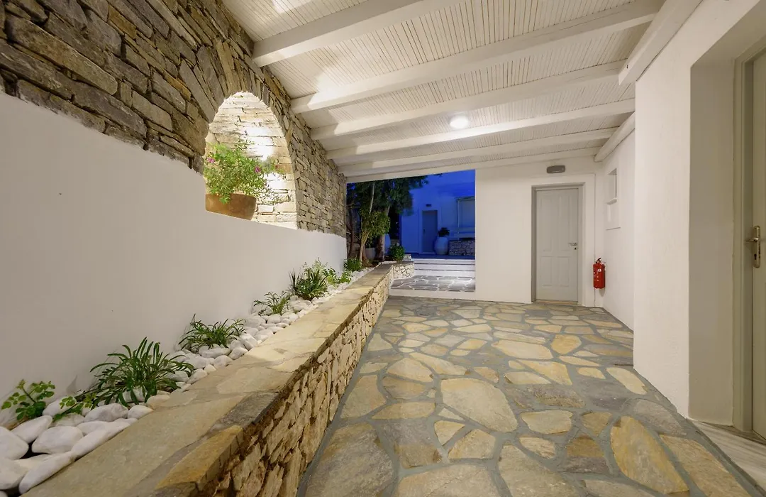Hotel Manos-1