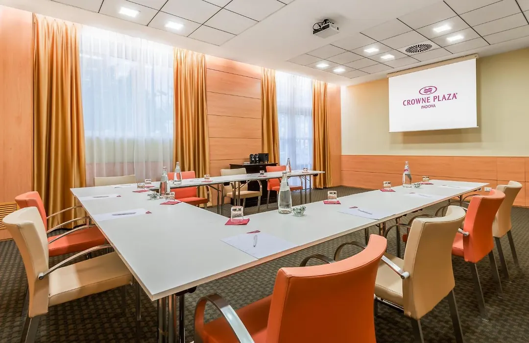 Crowne Plaza Padova By Ihg-1