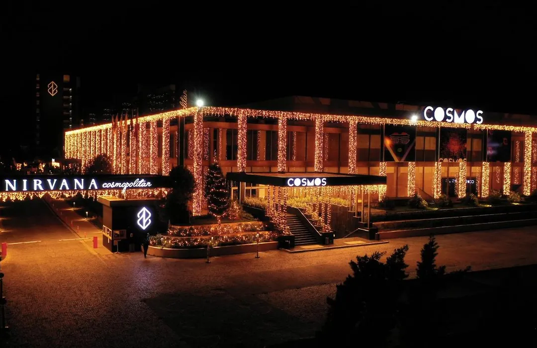 Nirvana Cosmopolitan Hotel - Convention & Sports Center-1