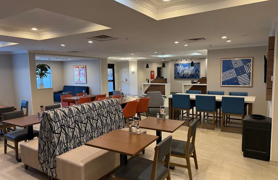 Holiday Inn Express & Suites Syracuse North - Airport Area By Ihg-1