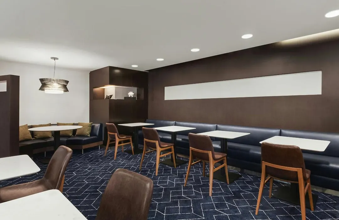 Courtyard By Marriott Fishermans Wharf-1