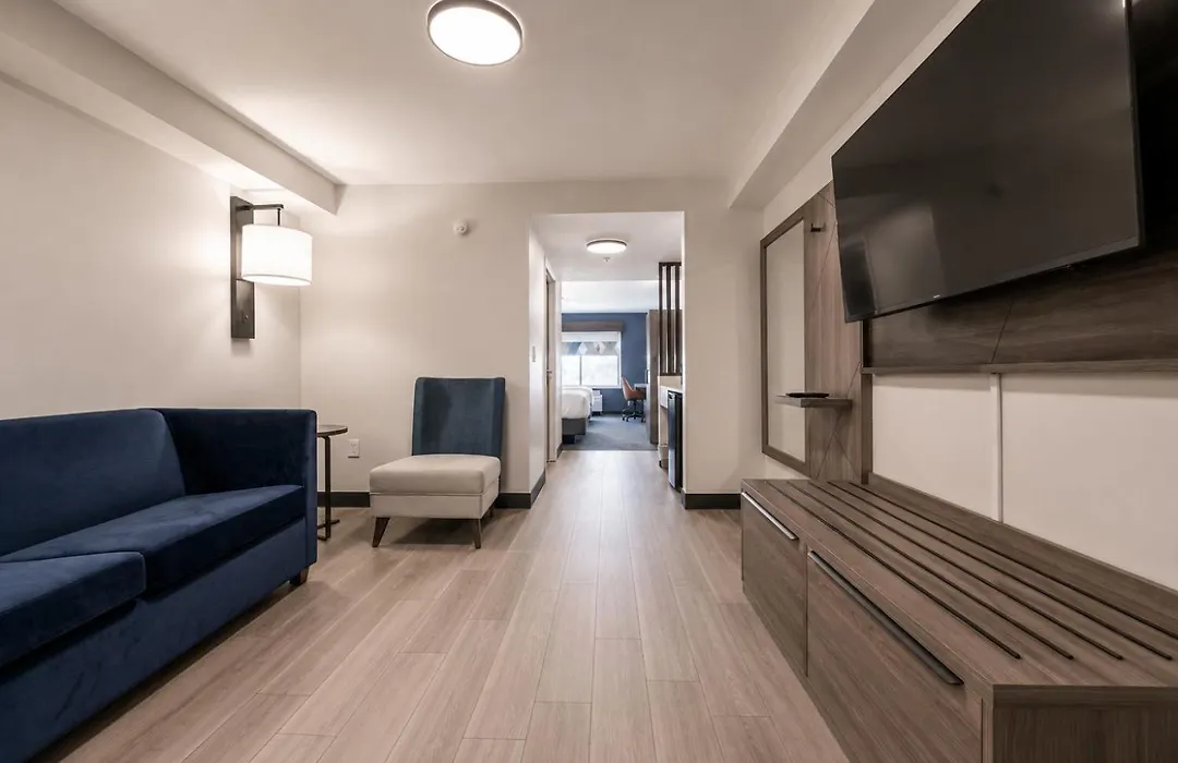 Holiday Inn Express & Suites Niagara Falls By Ihg-1
