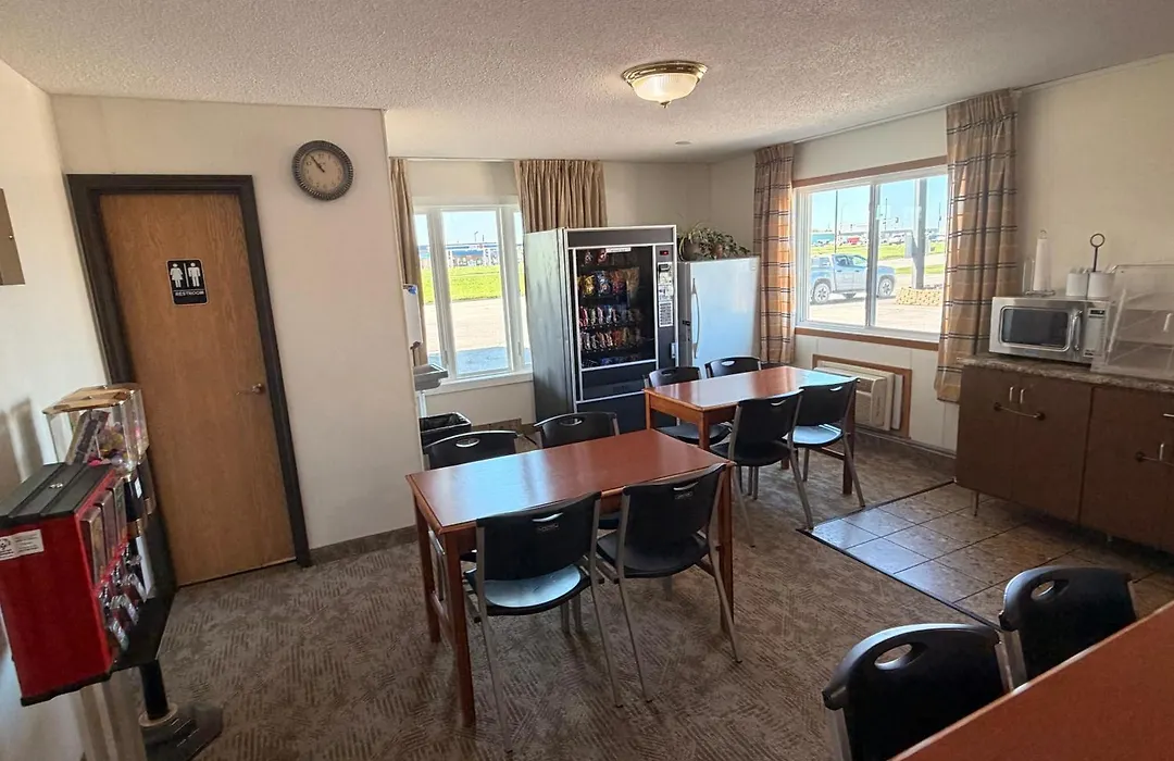 East Grand Inn Grand Forks Nd I 29-1