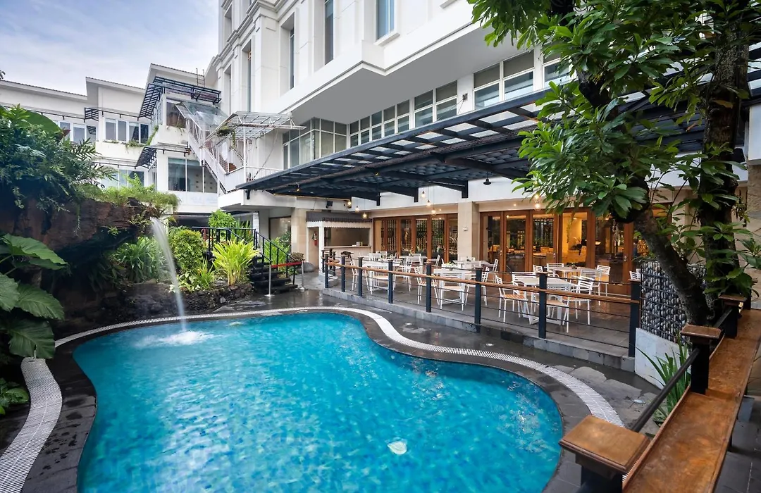 Jambuluwuk Malioboro Hotel Yogyakarta-1