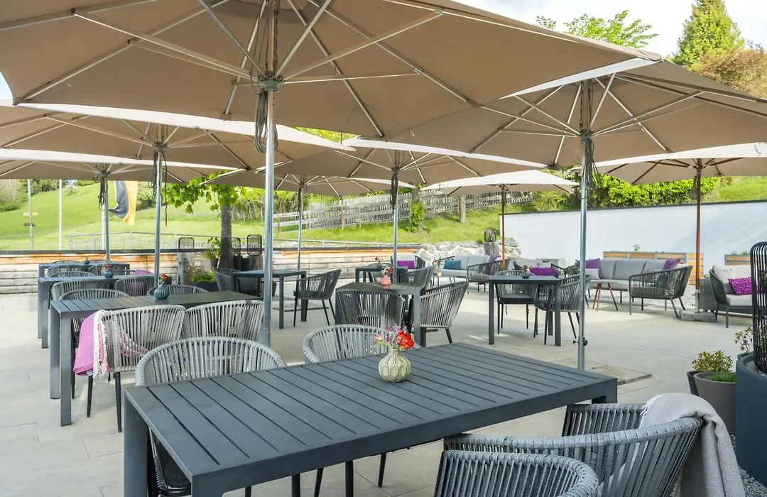 Hartungs Hoteldorf-1
